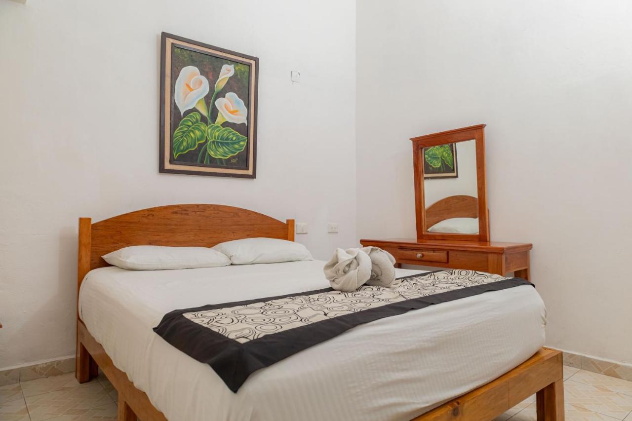 Hotel Las Palmas Cancun Centro Ngoại thất bức ảnh