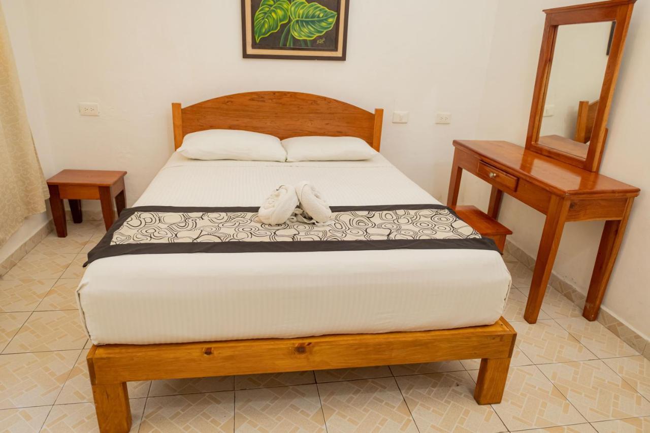 Hotel Las Palmas Cancun Centro Ngoại thất bức ảnh
