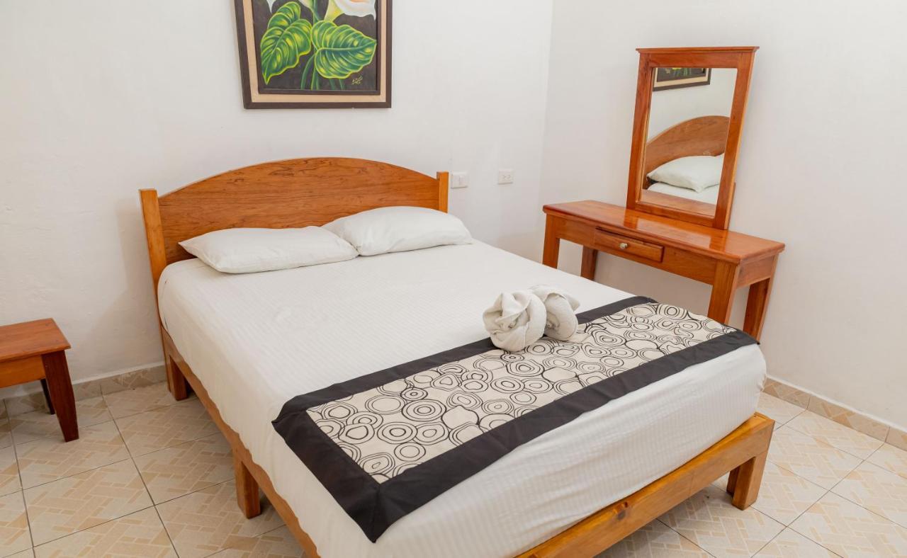 Hotel Las Palmas Cancun Centro Ngoại thất bức ảnh