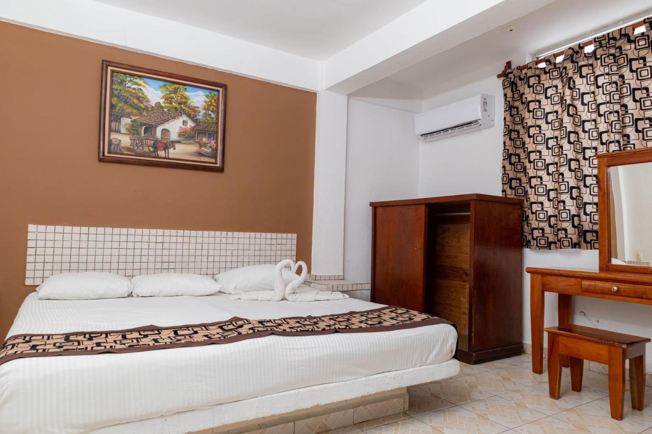 Hotel Las Palmas Cancun Centro Ngoại thất bức ảnh