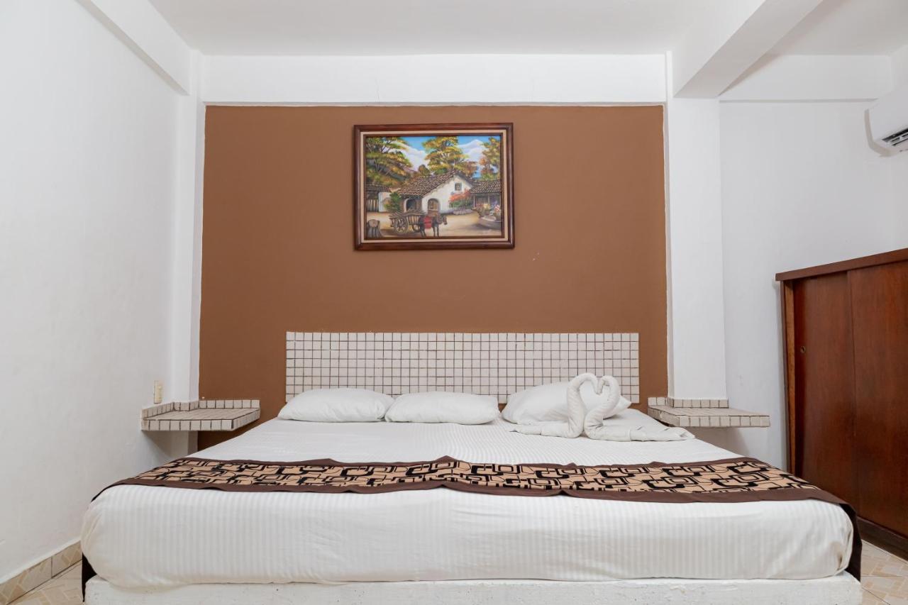 Hotel Las Palmas Cancun Centro Ngoại thất bức ảnh